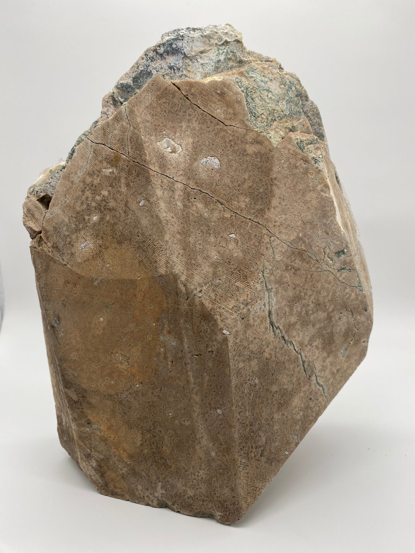 Geode di Ametista del Brasile 3.5 KG su matrice