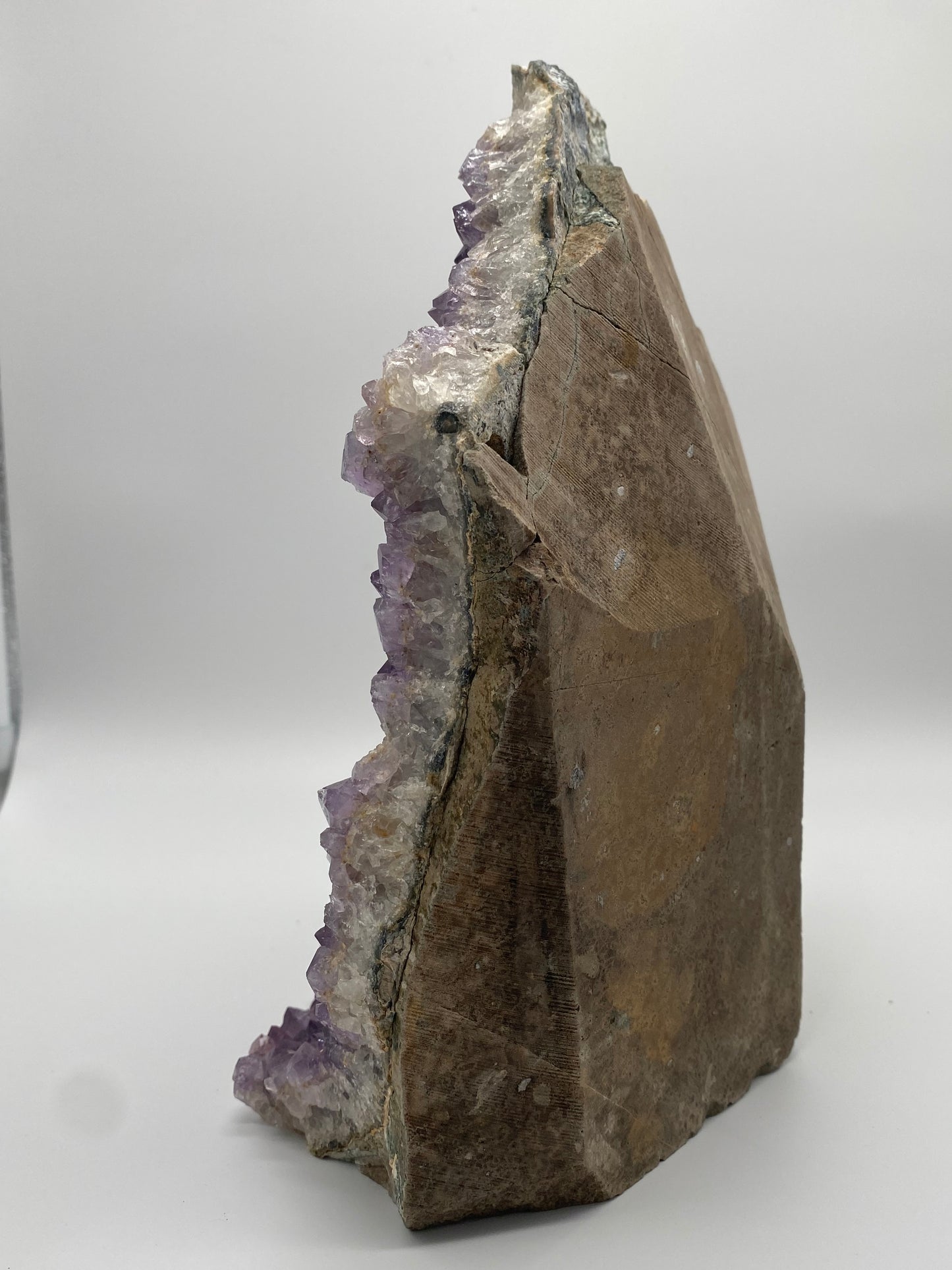 Geode di Ametista del Brasile 3.5 KG su matrice