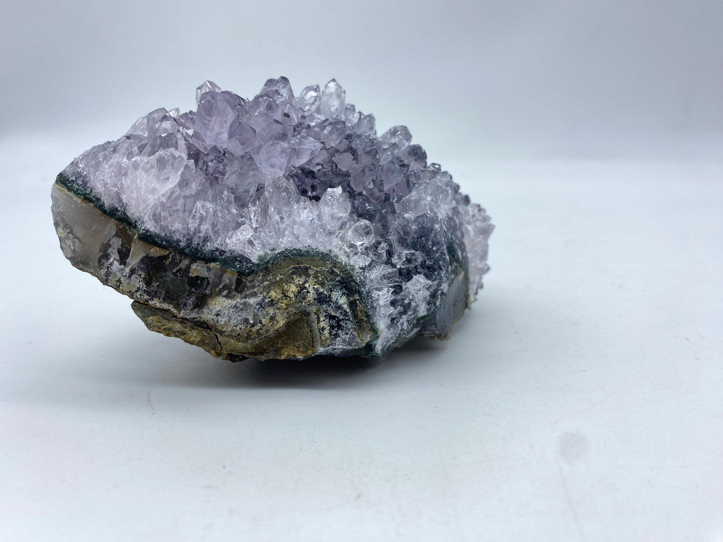 Drusa di Ametista Grigia 474gr