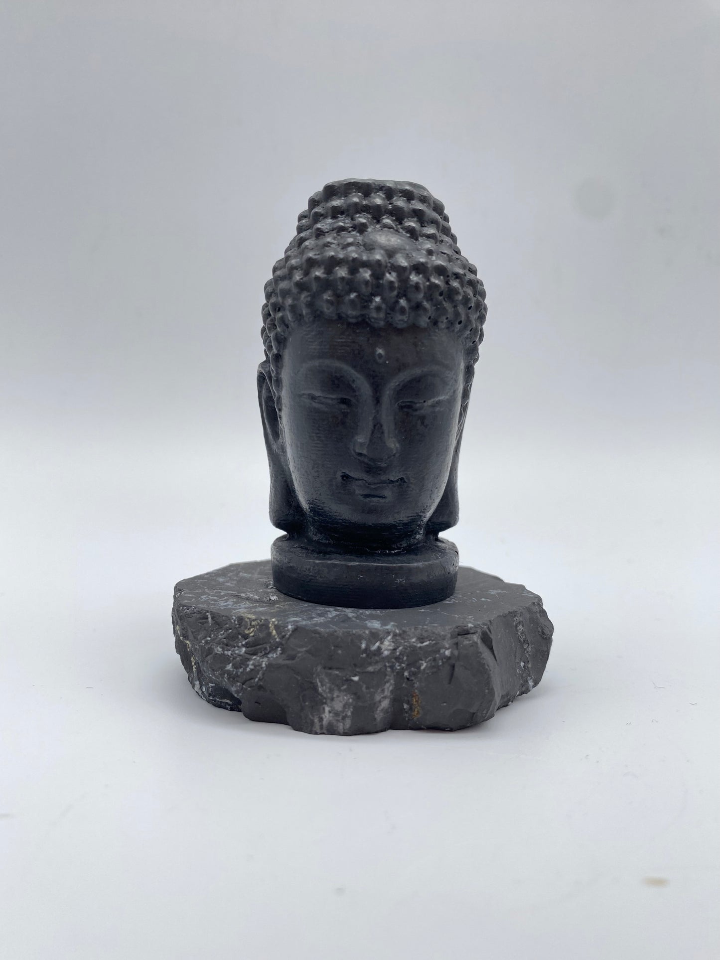 Statua Buddha in Shungite 103gr